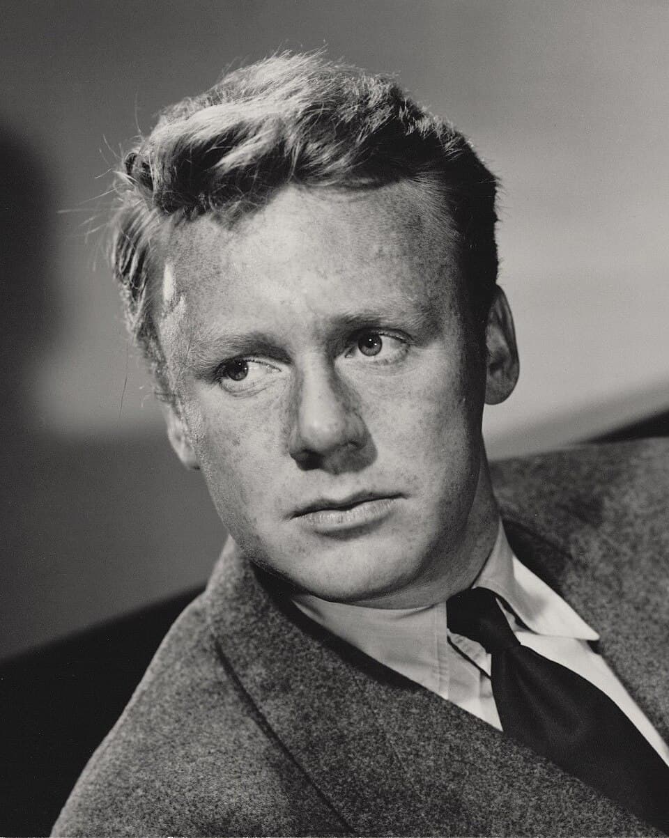 Van Johnson portrait, 1947